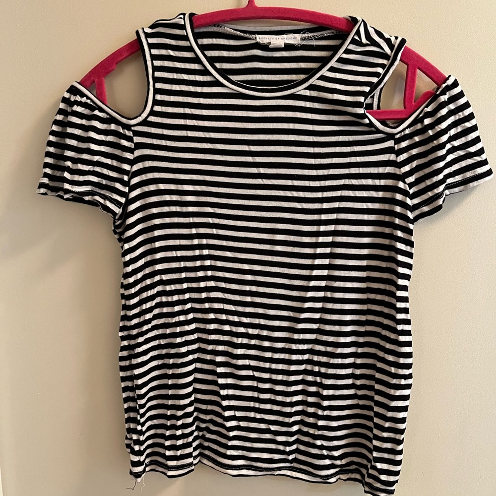 Cold shoulder swing top from Rockets of Awesome
